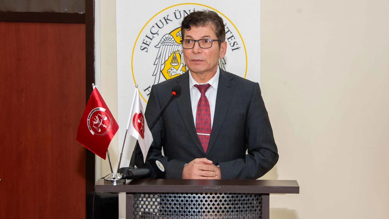 Adalet Komisyonu Başkanı Hasan Ay, Kariyer Günleri’nde öğrencilerle tecrübelerini paylaştı 